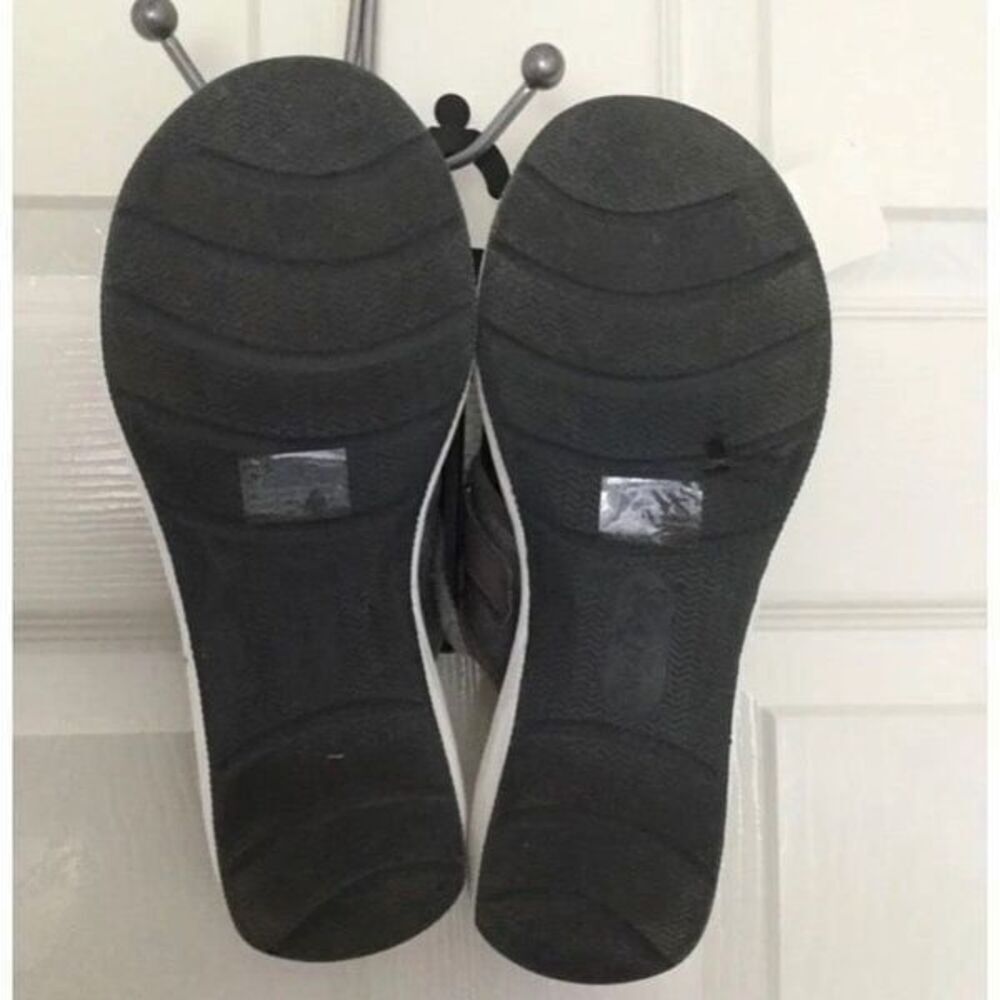 CORAL BAY Sandles Size 10M Gray and Cream - Picture 2 of 4